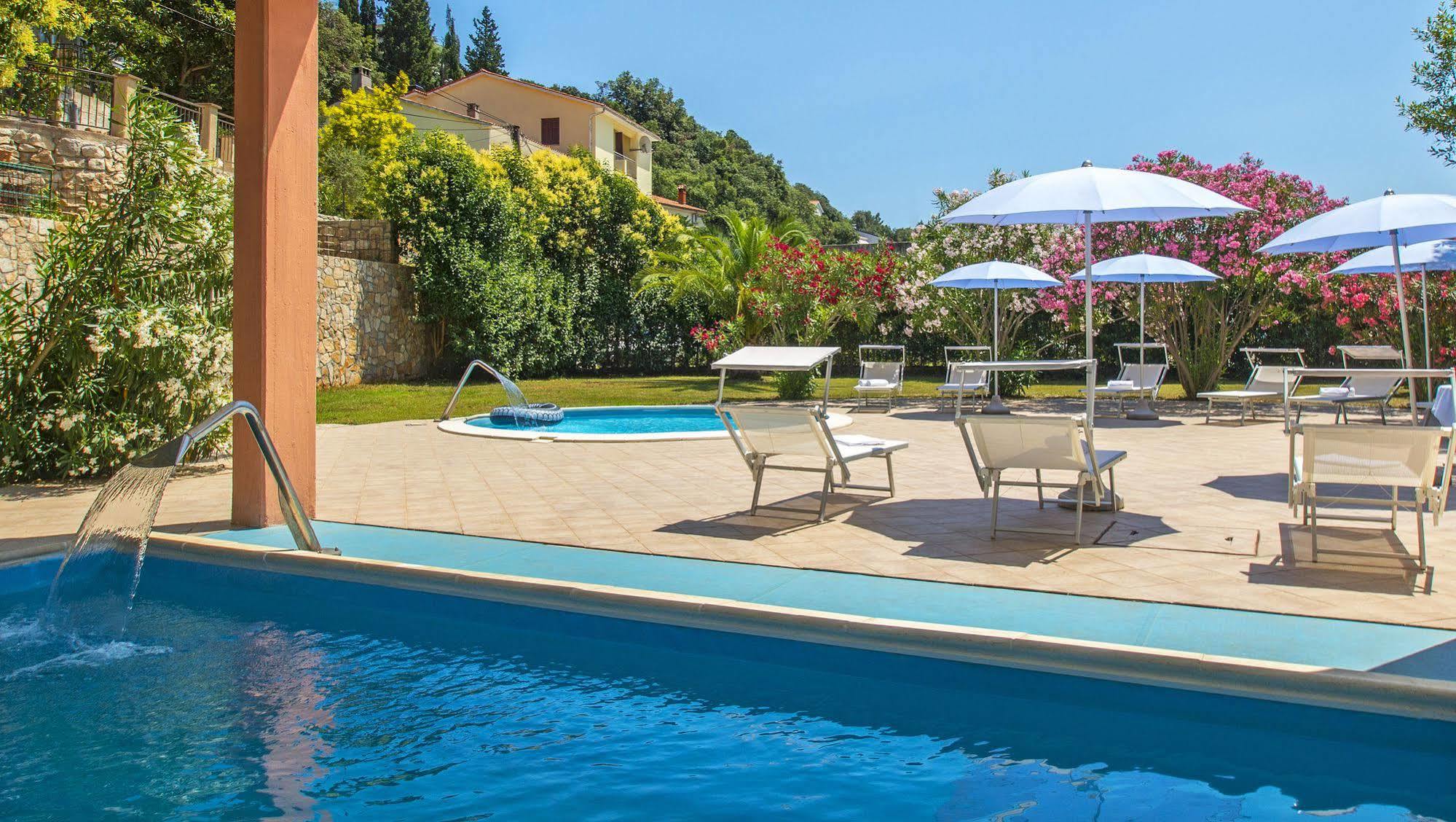 Hotel Amfora Rabac Exterior foto